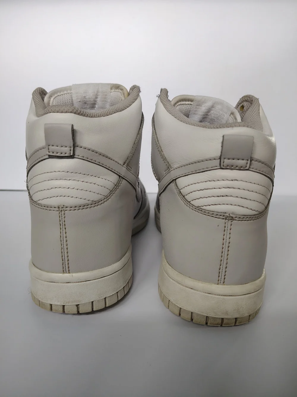 Nike Youth 7 High-Top Sneakers in Light Gray and White
